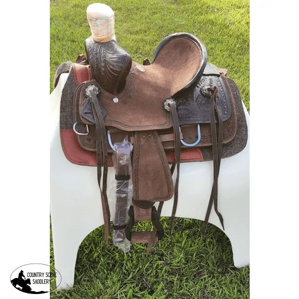 10" Double T  Youth hard seat bear trap style saddle.